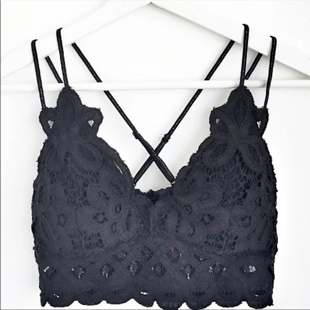 BOHO SCALLOPED LACE BRALETTE - BLACK - Picture 4 of 5